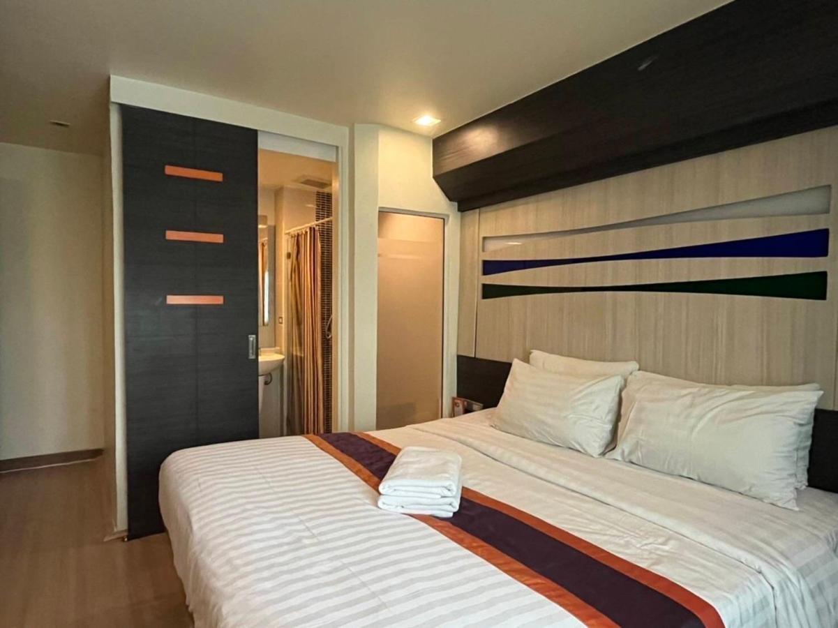Orion Rooms Sukhumvit 11 Бангкок Экстерьер фото